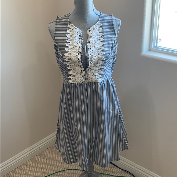 Xhilaration Dresses & Skirts - Xhilaration Gray Striped Dress with Lace - M